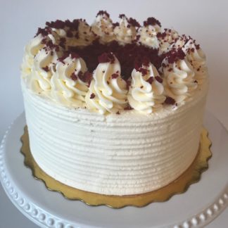 red velvet cake, buttercream icing, chocolate